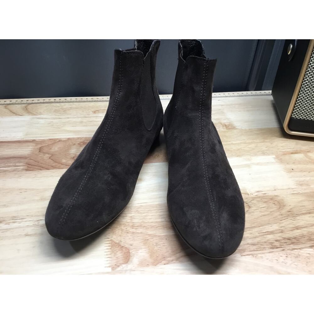 Donald J Pliner Chelsea Women's 7.5 Dark Brown Suede Pull-On Ankle Boots Classic